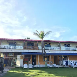 Yellow Moon & Aparthotel